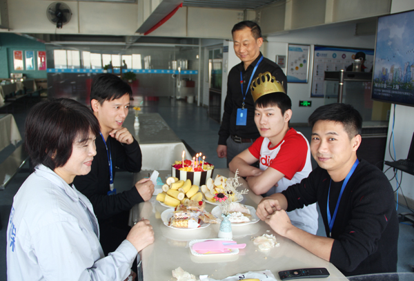 304永利集团11月员工生日会&mdash;&mdash;关怀常在 祝福永远