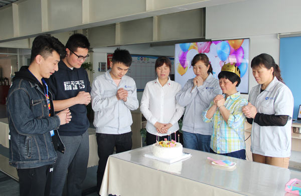 304永利集团4月员工生日会&mdash;&mdash;你是最美四月天