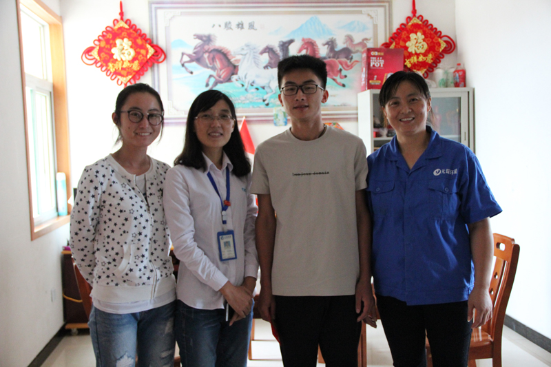 关心下一代 携手创未来&mdash;&mdash;304永利集团为职工子女发放奖学金