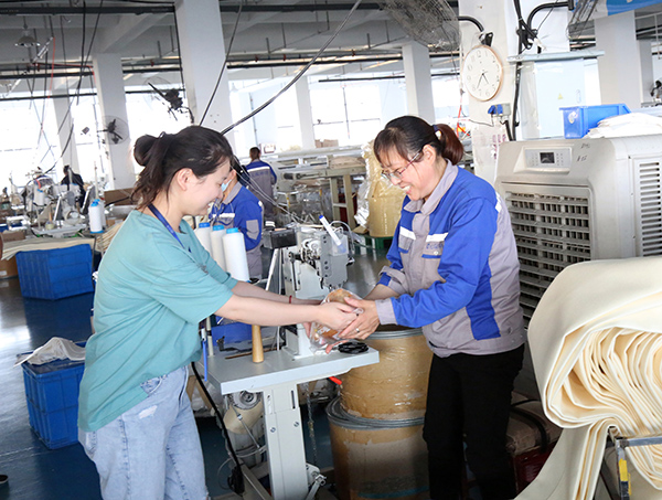 304永利集团慰问一线夜班员工提振精神鼓士气