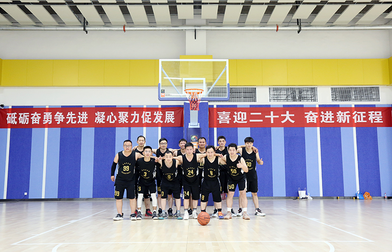 新站高新区第十届篮球比赛激情开赛 304永利集团迎来开门红